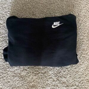 BOYS NIKE SWEATER